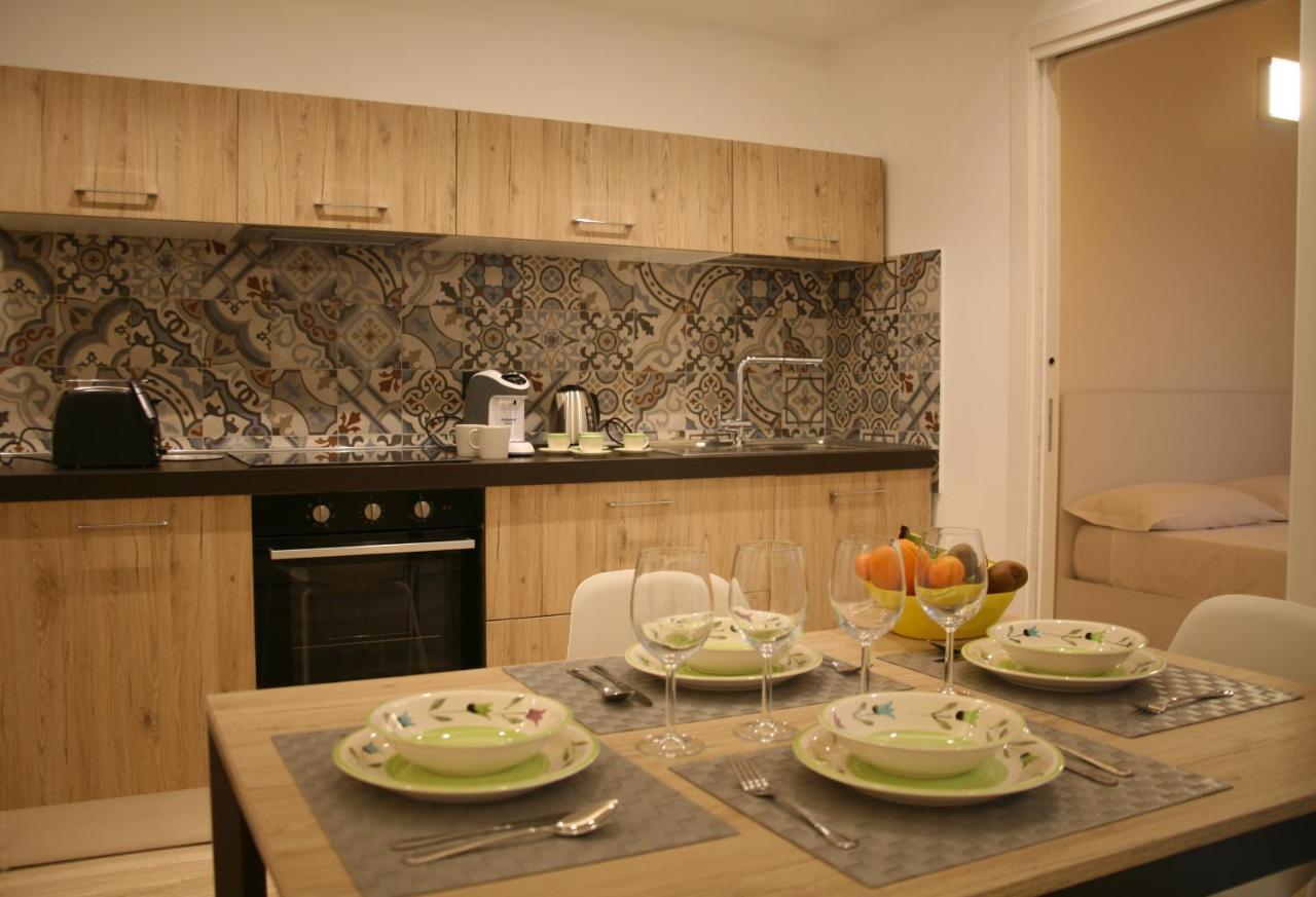 Casa Gaudi Lägenhet Syrakusa Exteriör bild